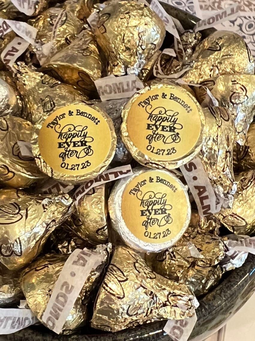 3/4" Personalized Wedding Kiss Stickers | Gold | Happily Ever After